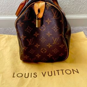 Authentic Louis Vuitton. speedy 30